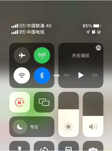 蜀山苹果手机维修分享iPhone双卡信号解决办法 
