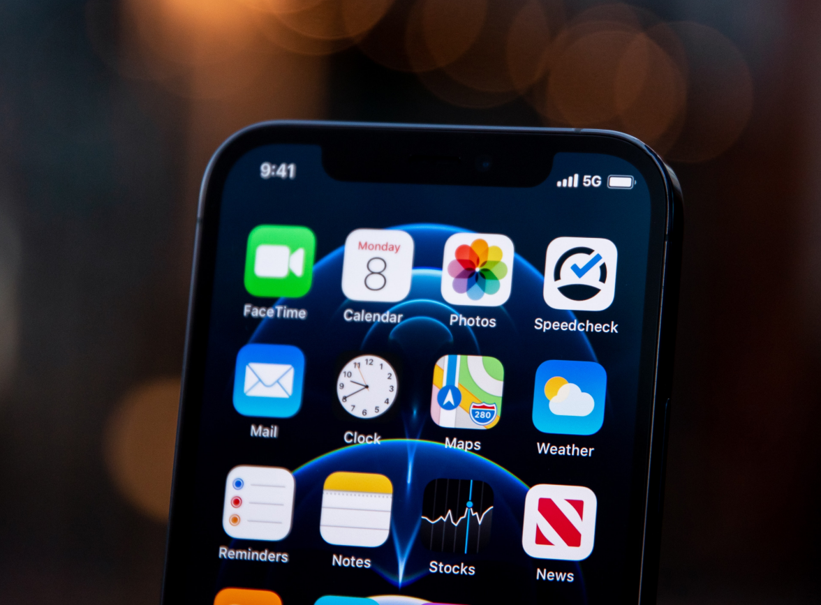 蜀山苹果手机维修分享为什么 iPhone 12 在冬季会自动关机 
